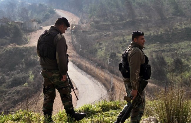 Israel threatens to raze Lebanese villages